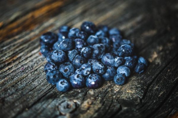 small-pile-of-fresh-blueberries